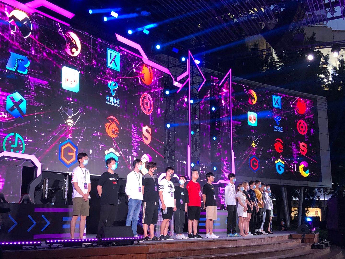 冠竞争中最 冠竞争中最