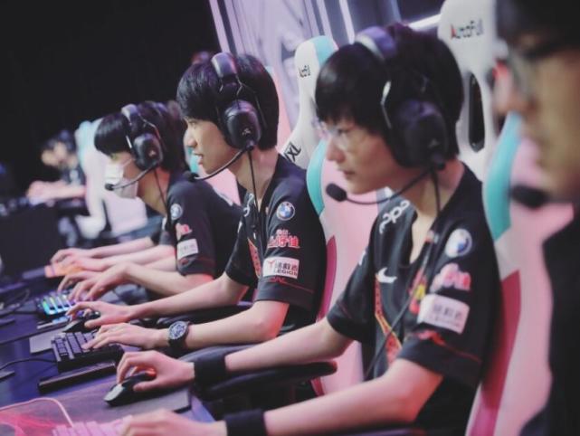 屡次利用 屡次利用